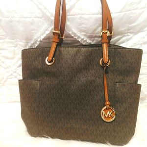 Michael Kors Shoulder Bag